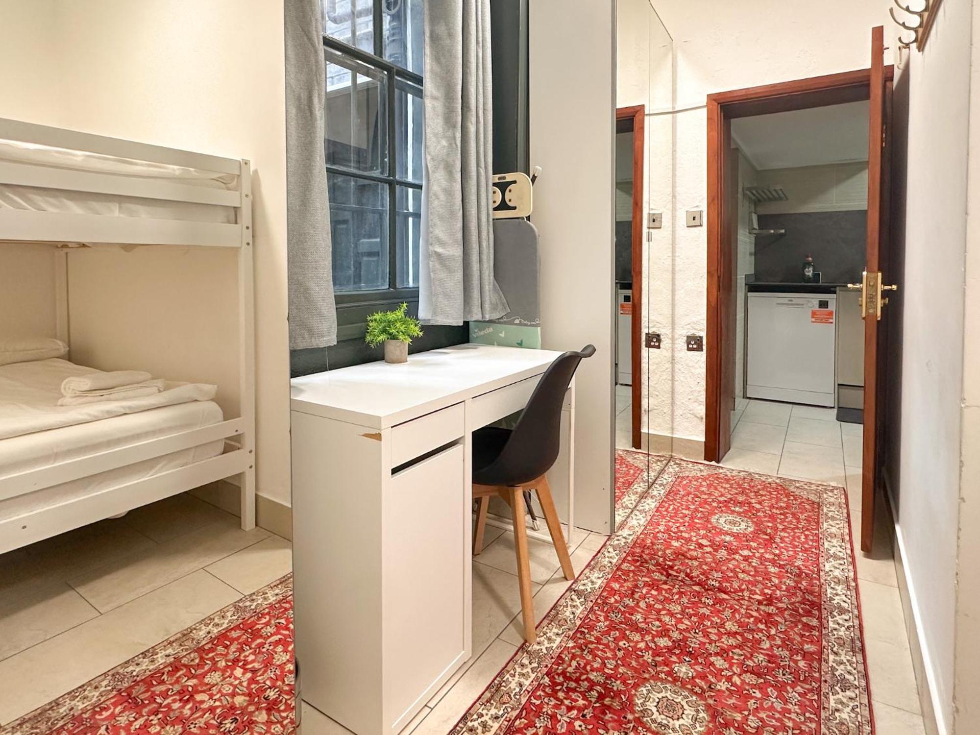 Apartment Spacious 2 Bedroom Flat Near Hyde Park By Beiroom *
